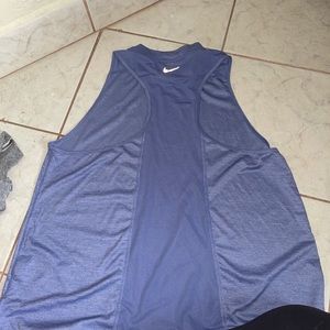 Nike workout top